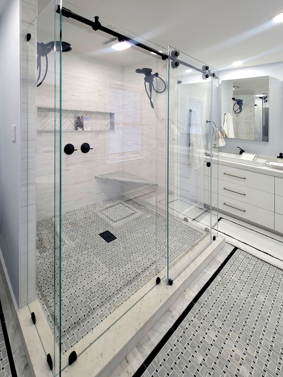 abcglassinc's tweet photo. π From sleek modern designs to classic elegance, weβve got the perfect fit for your style. Let sunlight dance through crystal-clear glass and elevate your space. Ready to make a splash? π§ #HomeGoals #ShowerMagic https://t.co/Z41ccfHblU