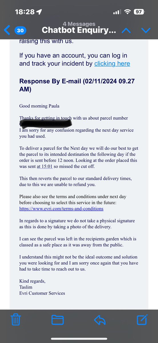 happichick73's tweet photo. @Evri_DeliveryUK  Don’t pay extra money for “next day delivery” or a “signature from the recipient” cos it means nothing! Also paid for the insurance since it the item was £180 but Evri left it on the back garden!  Eventually got a reply to my complaint….very poor company! https://t.co/Qy28Ucmfk3