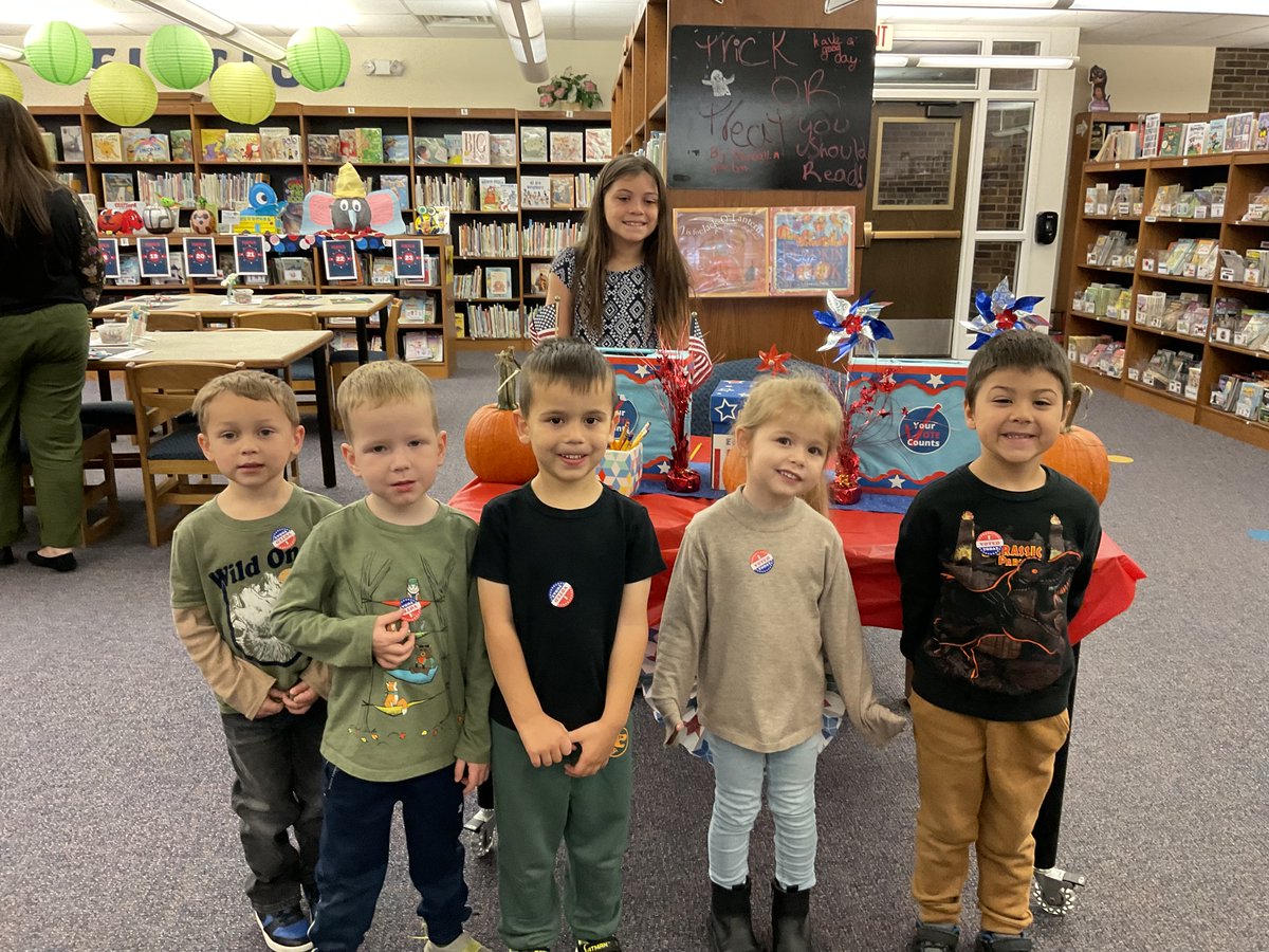 Lake George Elementary Library tweet media