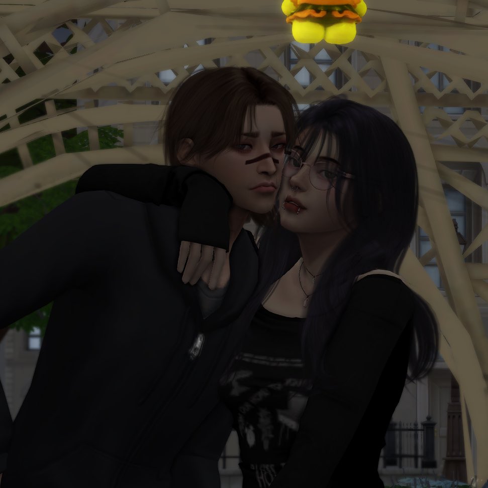 taegifiles's tweet photo. choso and my simsona <3 I love being delusional!! #ShowUsYourSims #Sims4 https://t.co/BrdUVu2ERR
