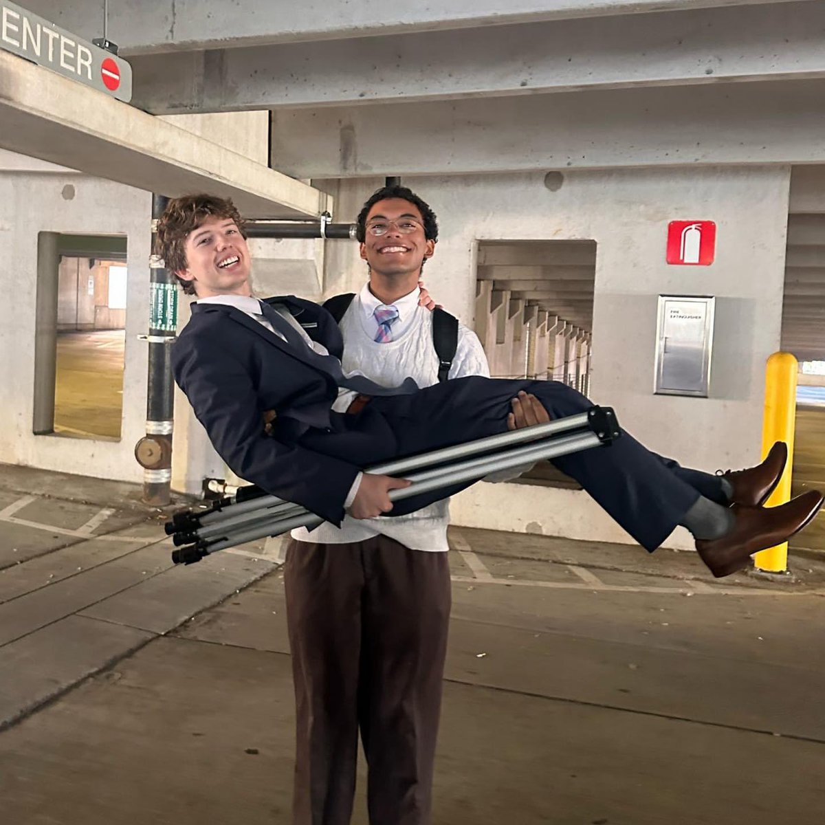 VaMT goes to North Carolina and comes back champions! Congratulations to Team Wahoo for WINNING the Tobacco Road Invitational and to Team Cavalier for placing 3rd! The teams finished with a combined record of 13-3 and two individual awards. Thanks to Duke for hosting us!