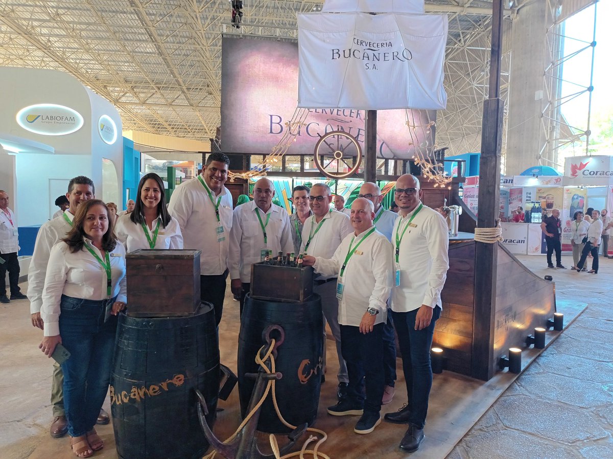 #Hoy participamos en la apertura de la 40ma edición de la Feria Internacional de La Habana en Expocuba. Acompañamos al Ministro de la Industria Alimentaria en Cuba, <a href="/AlbertoLopezcu/">Alberto López Díaz</a>, en su recorrido a los stand de las empresas asociadas a <a href="/coralsacuba/">Corporación Alimentaria S.A</a>.

#FIHAV2024