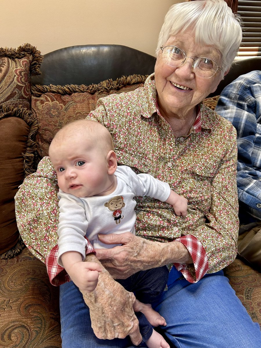 Got to introduce Norah to both her great grandmas and take my parents to their first Eagles game for their birthdays!

I call that a good weekend in Philly. 😊
