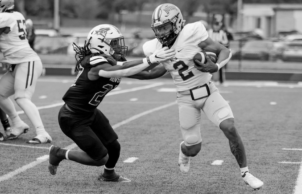 Week 1-9 MLB/OLB hudl.com/v/2Q7zUE