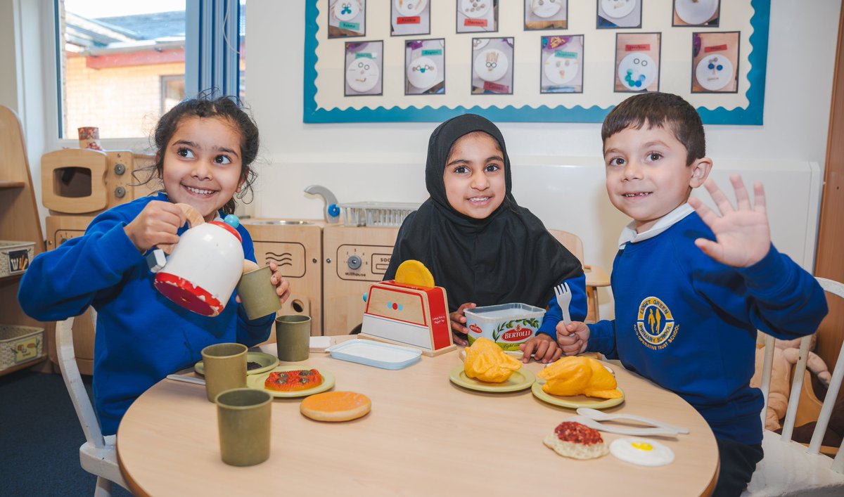 Lidget Green Primary School tweet media