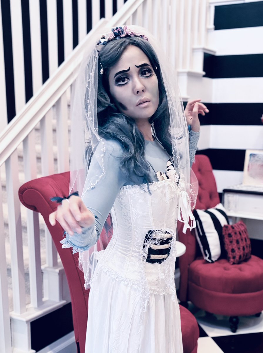 BrinnaKelly's tweet photo. 🦋 CORPSE BRIDE COSPLAY 🦋
🎃 HALLOWEEN 2024 🎃
Hope everyone had a great season! 
#corpsebride #corpsebridecosplay #cosplayer #emilyandvictor #halloween2024 https://t.co/XvJ5mPs8LD