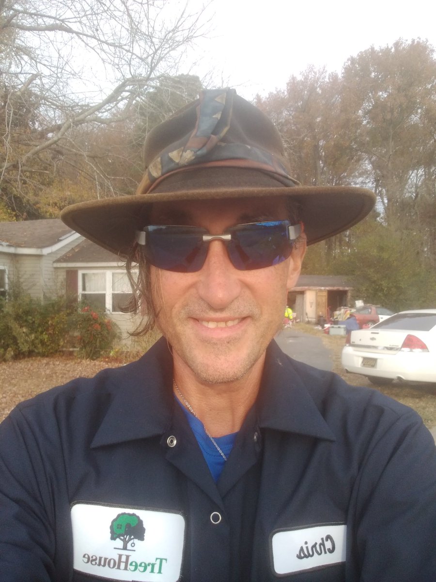 FuUtAmAaSa's tweet photo. A vote for @realDonaldTrump is a vote for America! 💯🤟🖖😺😻😸🤙🙏💯 https://t.co/KoKWSipGrS