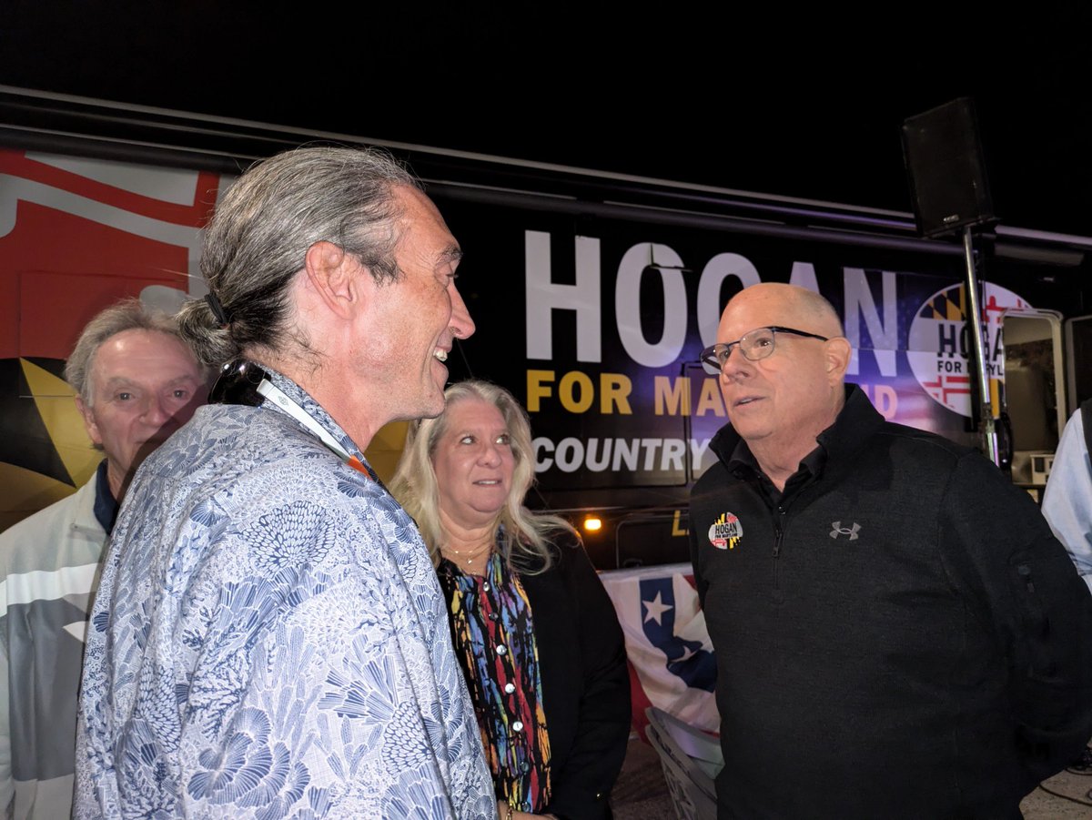 FuUtAmAaSa's tweet photo. A vote for @GovLarryHogan is a vote for Maryland! 🤙😸😻😺🖖🤟💯 https://t.co/PDVmSEQzXK