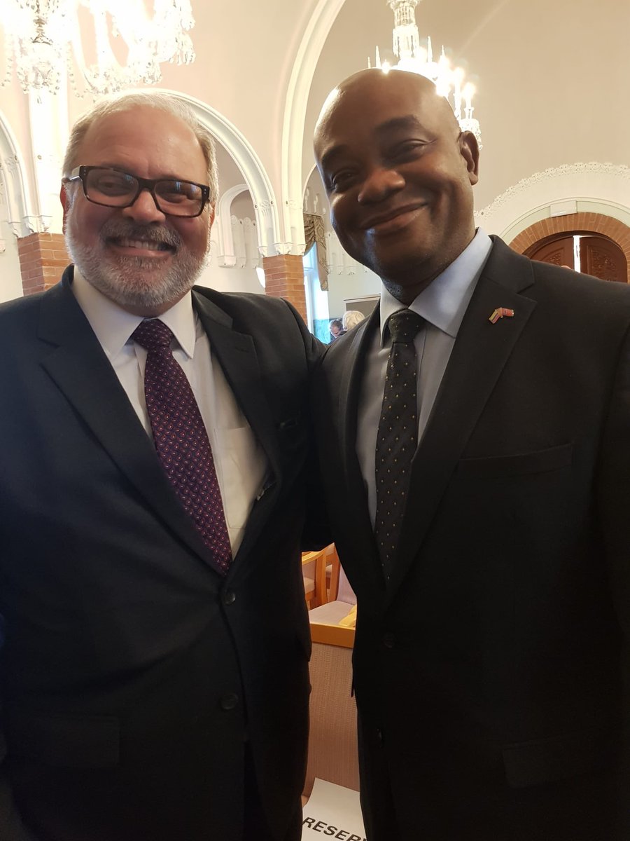 EugenioMtnez's tweet photo. Tuve honor ser invitado a evento “El Acuerdo de Paz de #Colombia: 8 años después. Un ejemplo para el mundo y lecciones aprendidas”, que se negoció en #Cuba. Enfaticé que la solución al conflicto armado colombiano es política…. (Abro hilo) https://t.co/SpGPEAIGfJ