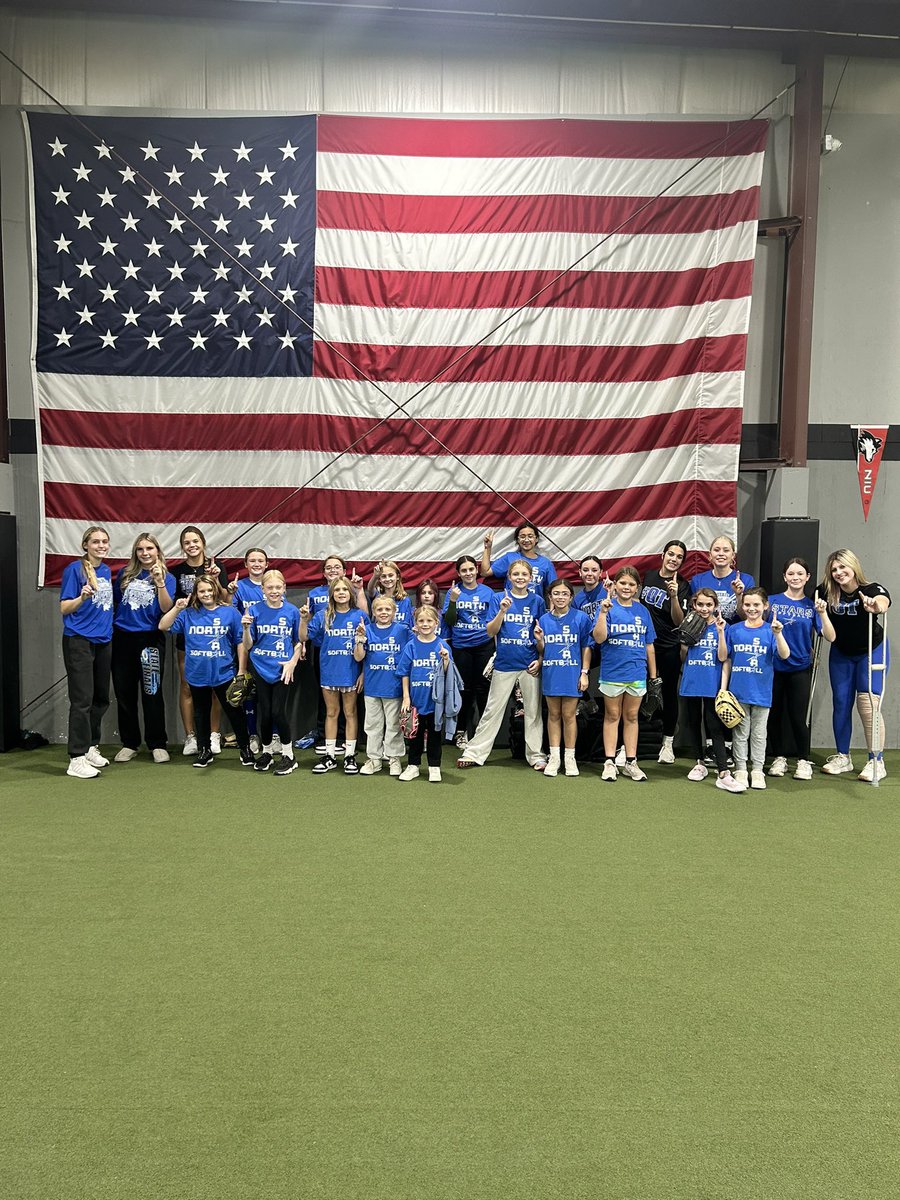 Loved teaching the younger girls last weekend at our North Stars Softball Clinic! I personally coached them on base running skills, and it was amazing to see their development throughout the clinic. Go Stars!!! #OT <a href="/scn_softball/">SCN Softball</a> <a href="/SCNAthletics/">St. Charles North Athletics</a> <a href="/CoachThijs/">Thijs Dennison</a>