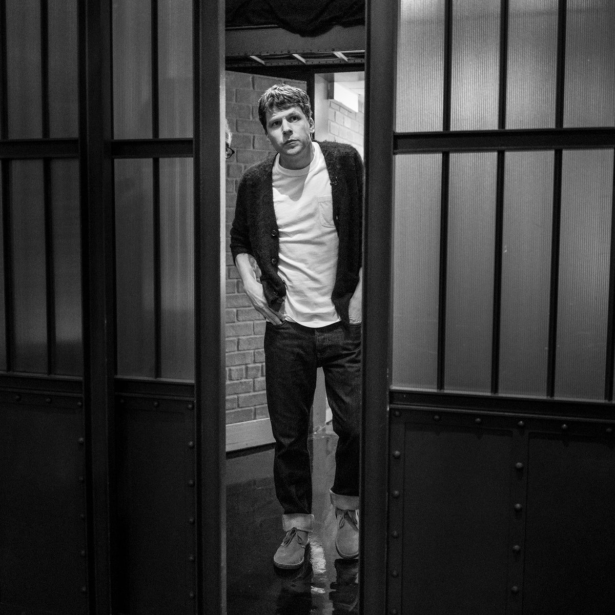 VanityFair's tweet photo. Jesse Eisenberg offers an update on his onetime nemesis, Abraham, a cheeky New York City kid who often taunted him about his resemblance to Napoleon Dynamite. 

Read more: https://t.co/BCCBmLawWe https://t.co/52PAIQs8US