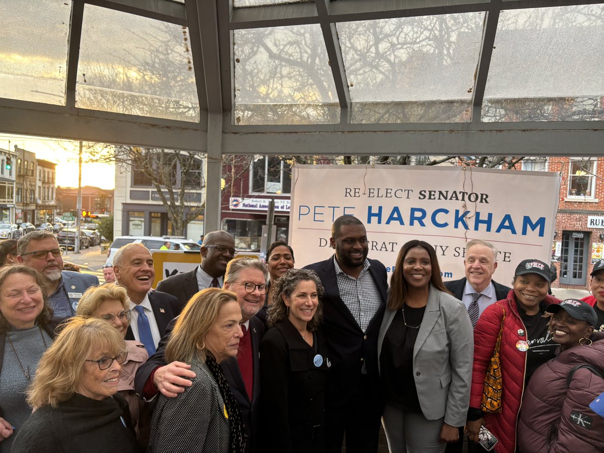 Tom DiNapoli (@tomdinapoli) on Twitter photo Affirming equality and protecting the freedom to choose should not be a partisan issue.
I was proud to join our incredible Attorney General <a href="/TishJames/">Tish James</a>, <a href="/MondaireJones/">Mondaire Jones</a>, Senator <a href="/PeteforNy/">PeteforNY</a>, and community leaders today to encourage New Yorkers to vote YES on Prop 1! Affirming equality and protecting the freedom to choose should not be a partisan issue.
I was proud to join our incredible Attorney General <a href="/TishJames/">Tish James</a>, <a href="/MondaireJones/">Mondaire Jones</a>, Senator <a href="/PeteforNy/">PeteforNY</a>, and community leaders today to encourage New Yorkers to vote YES on Prop 1!