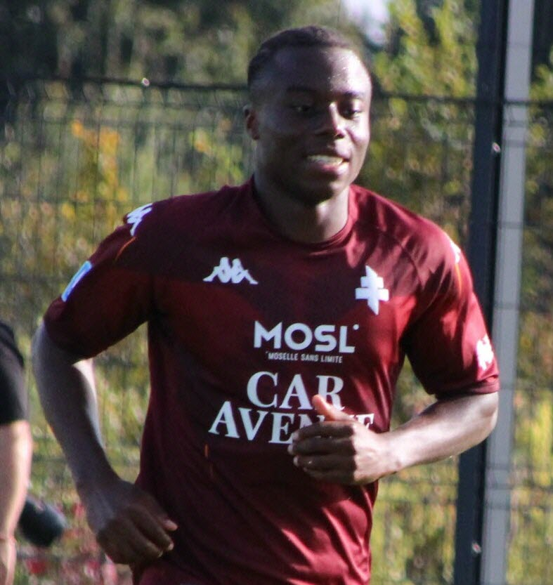 talkmetz's tweet photo. 🤔 Aimeriez vous revoir Morgan Bokele titulaire Samedi ? #FCMSMC https://t.co/2QCll8asGa
