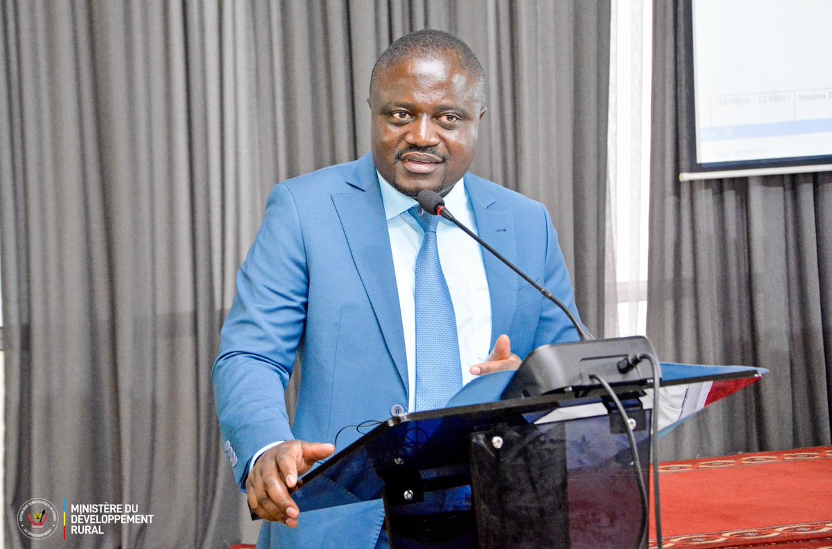 MinistereRural's tweet photo. 04 novembre 2024| S.E Muhindo Nzinga a procédé au lancement du Forum stratégique sur la revitalisation de l’économie rurale en RDC ! Durant 3 jours de réflexions l’objectif est de réduire notre dépendance alimentaire. Ensemble, construisons un avenir ! https://t.co/eg6jZRnybw