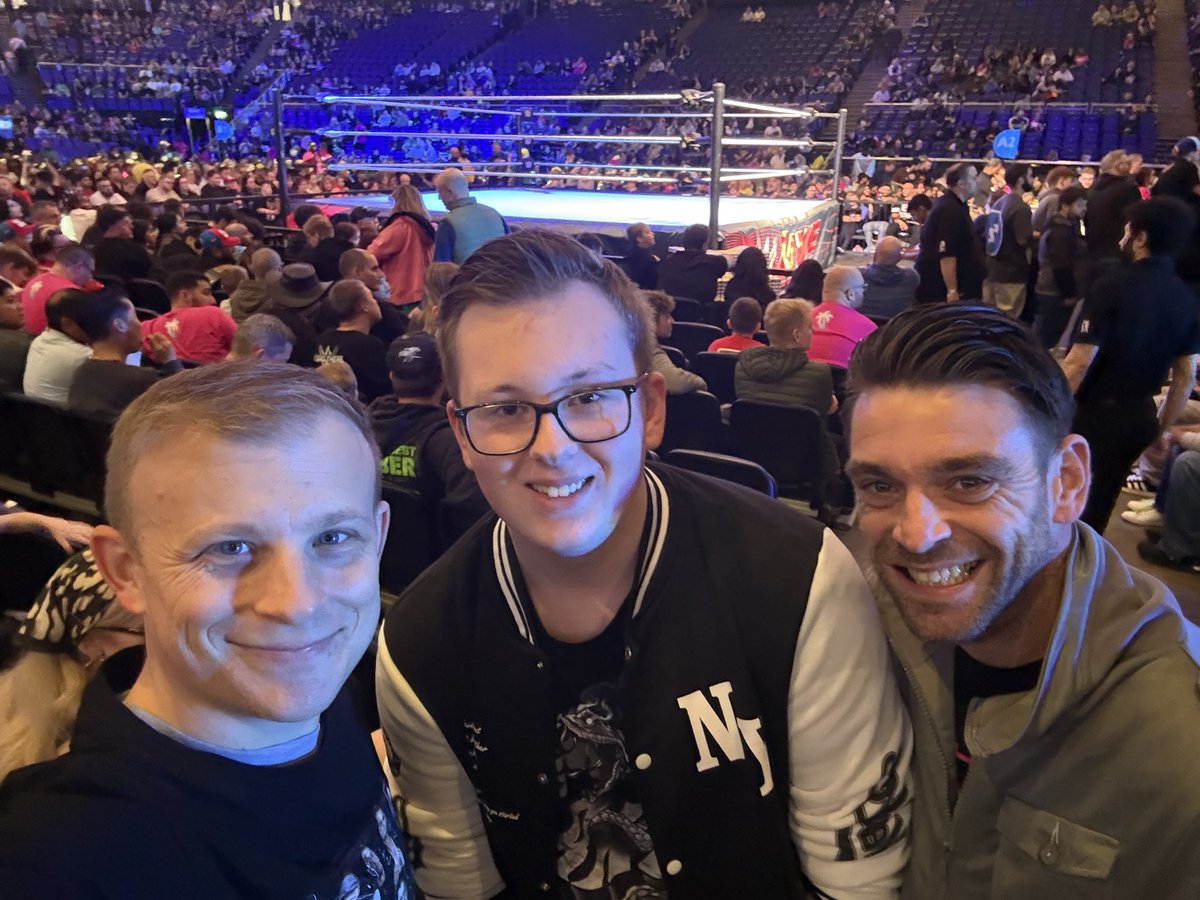 Everyone sing happy birthday to Ash. Biggest WWE fan ever and 18 today! #wwelondon