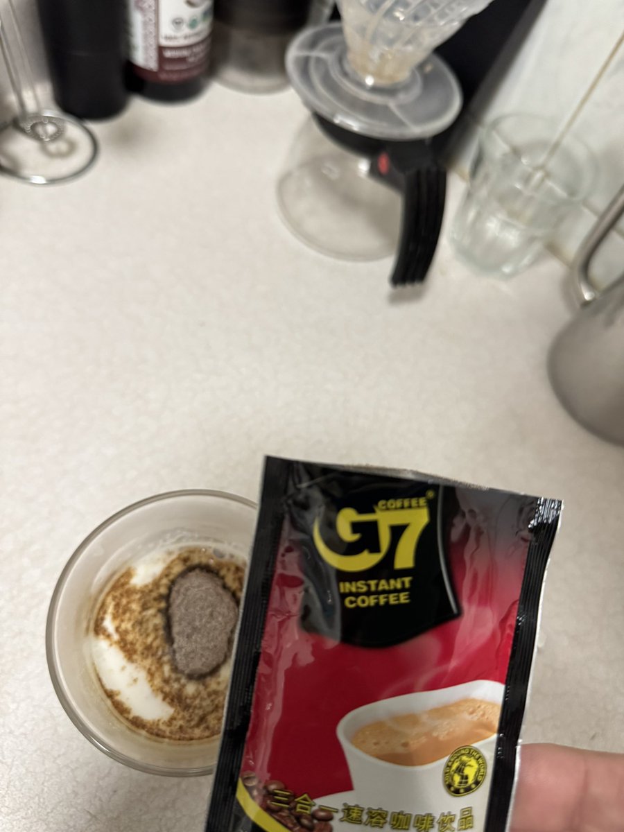 KenKen35213670's tweet photo. 更に冷え込んだ?G7牛乳割りからスタート🐄日曜出勤なので気分は水曜日。おやつはお🍠
#G7
#G7instantcoffee https://t.co/cvzGHo3g0L