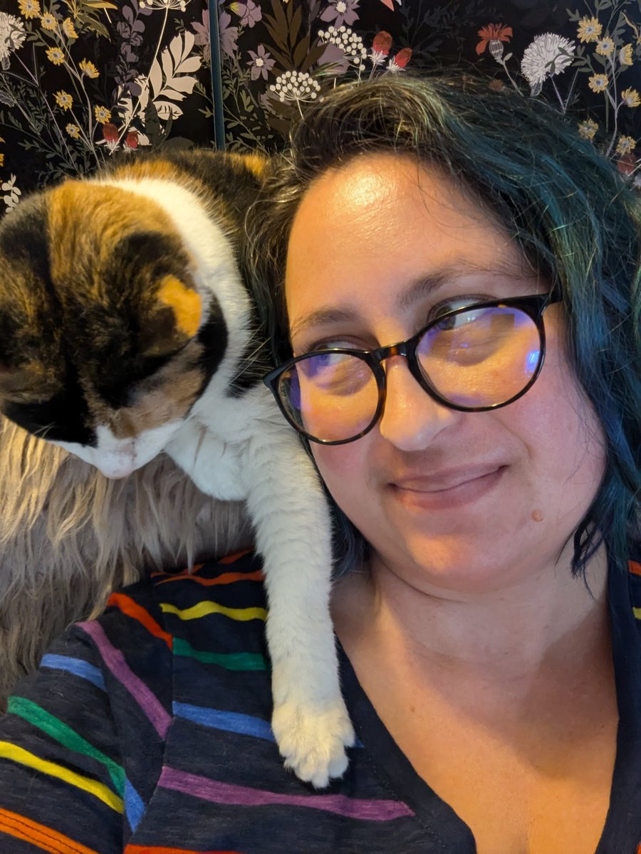 Carly Hayward, Editor tweet media