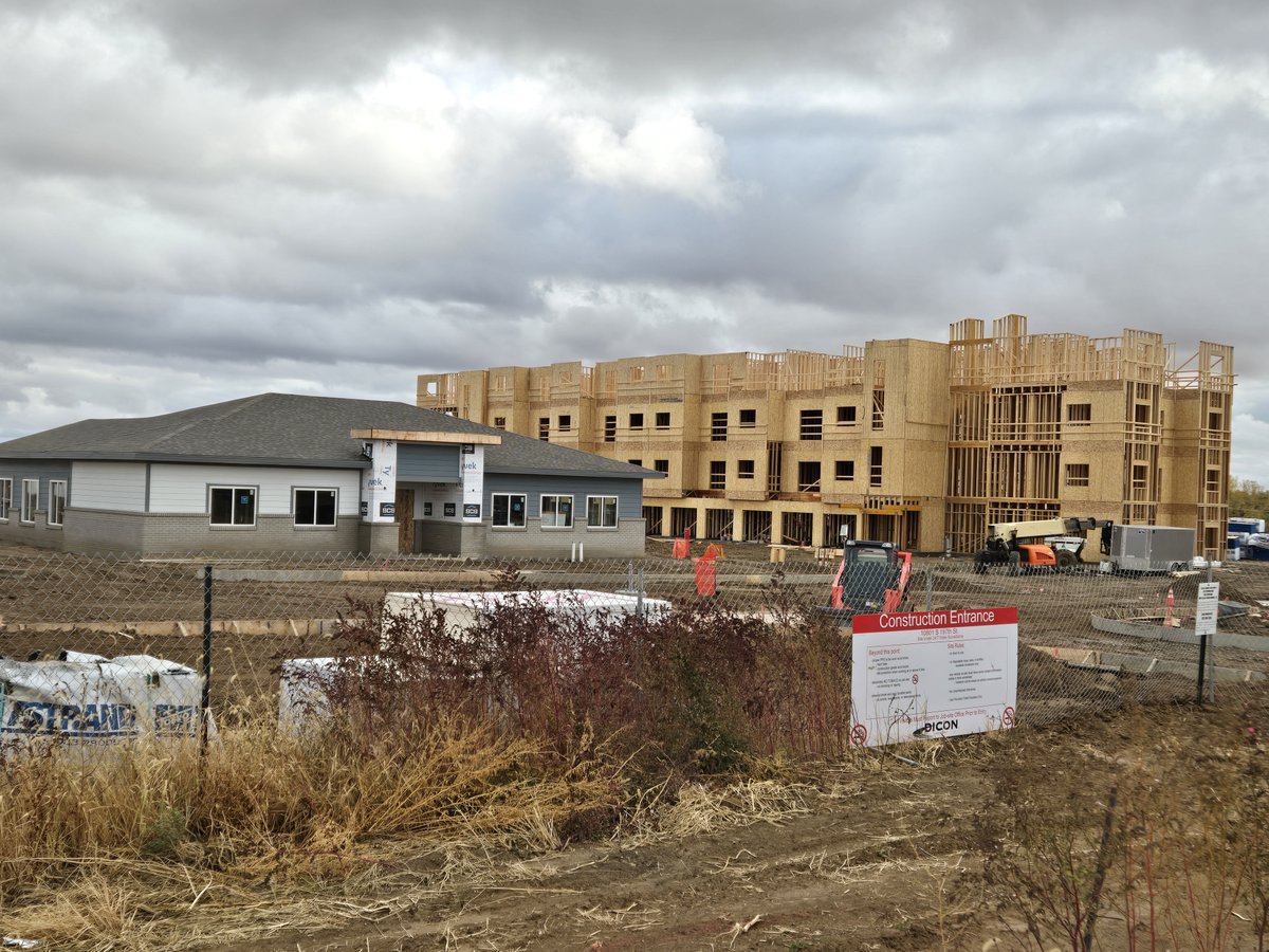 GrowOmaha's tweet photo. This new apartment project in Gretna is the Grow Omaha featured construction project of the day: https://t.co/vn5sqQXrDy https://t.co/1UeDSfdiN5