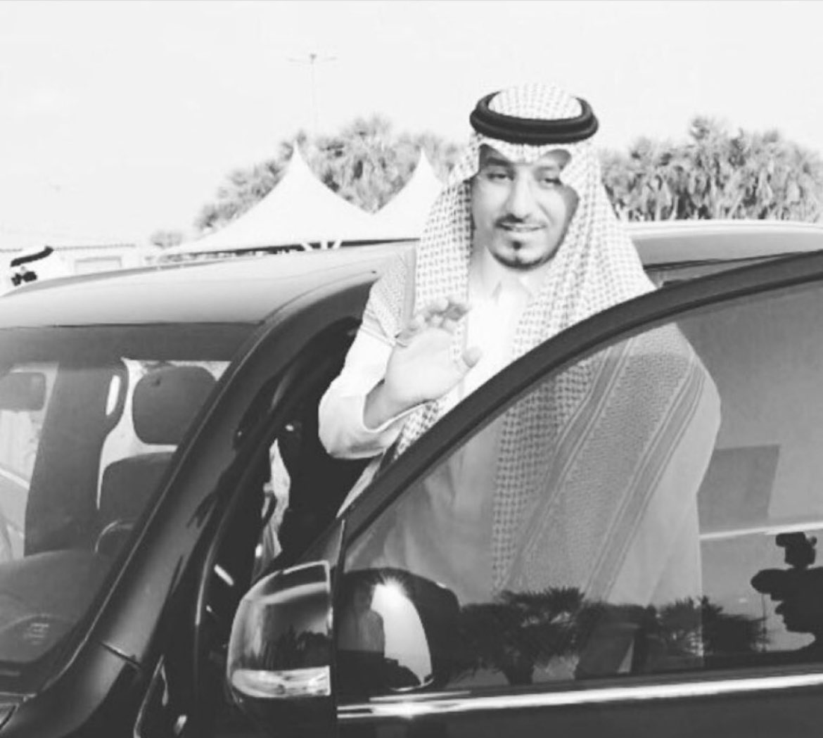 hrhpmmugrin's tweet photo. عادت الذكرى وعاد الألم 
في مثل هذا اليوم قبل سبع
سنوات استشهد البطل الأمير
منصور بن مقرن ومرافقيه 
ذكرى مؤلمة تعود كل عام 
 ذكرى رحيل بطل ، شجاع ، كريم 
رحم الله سيدي وحبيبي
الأمير #منصور_بن_مقرن وغفر له 
واسكنه فسيح جناته ومرافقيه
الأبطال وجمعهم في الجنة
2017/11/5 💔2024/11/5 https://t.co/S9Z4eIw94j