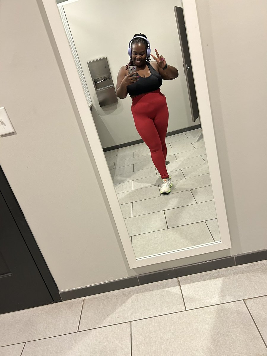 Vic 💕 tweet media