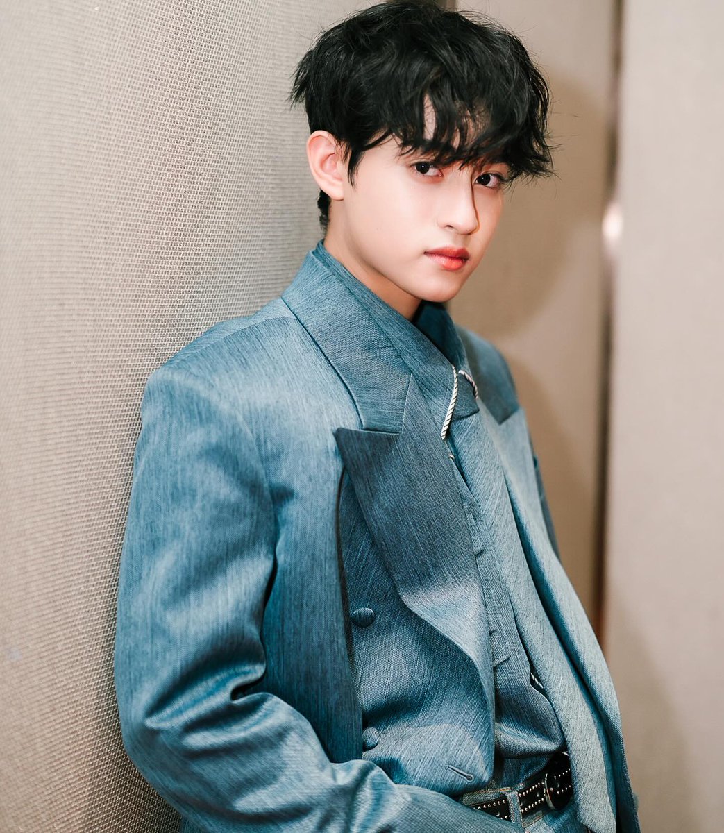 runehyun's tweet image. His team knows how to style him and which makeup to use to enhance Tinnasit’s natural beauty. Truly stunning. 🤍 #TikTokAwardsThailandxTINNASIT #TINNASIT #TaintisStudio #barcodetin #unit