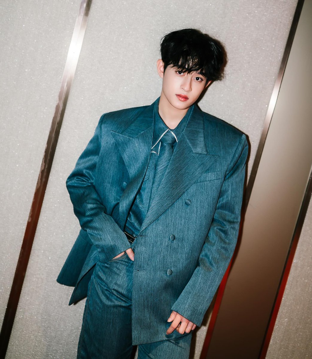 runehyun's tweet image. His team knows how to style him and which makeup to use to enhance Tinnasit’s natural beauty. Truly stunning. 🤍 #TikTokAwardsThailandxTINNASIT #TINNASIT #TaintisStudio #barcodetin #unit