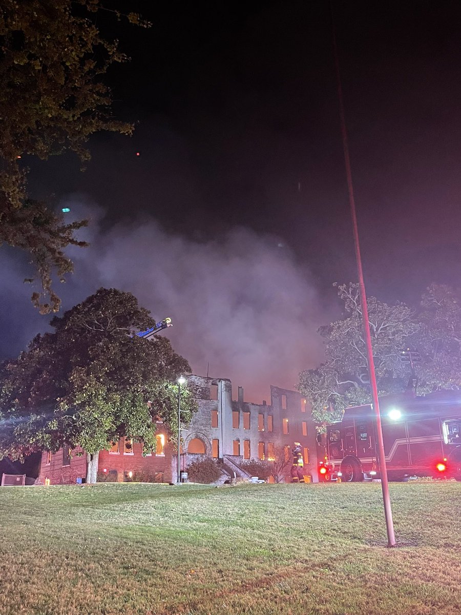 On the scene for <a href="/TNLookout/">Tennessee Lookout || tnlookout.bsky.social</a> Knoxville College, East Tennessee’s only HBCU is on fire tonight. Leaders have been working to bring the beloved school  back to glory through reaccreditation efforts.