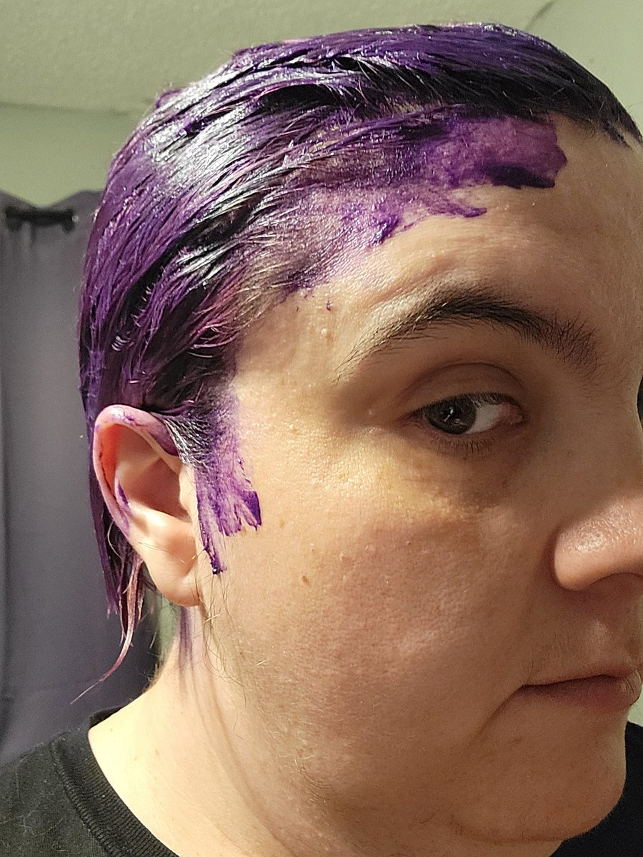 HezzahRae's tweet photo. Maaaaaaayyyy have gotten a little messy with my retouch https://t.co/3ygNN7rQeN