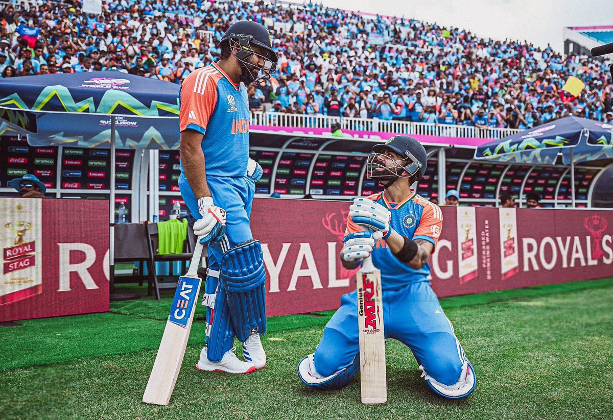 TrendsRohit's tweet photo. Here's Wishing indian Senior batsman @imVkohli a Happy Birthday from T20 Wc winning captain @ImRo45 fans 🦁💙

#HappyBirthdayViratKohli https://t.co/cWI4BraTzH
