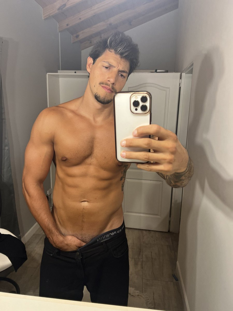 yourbigboyy__'s tweet photo. Saliendoooo https://t.co/f026sn5XaB 🎥 video completo 🙌🏽🍆💦 https://t.co/Qxv8a8iDQI