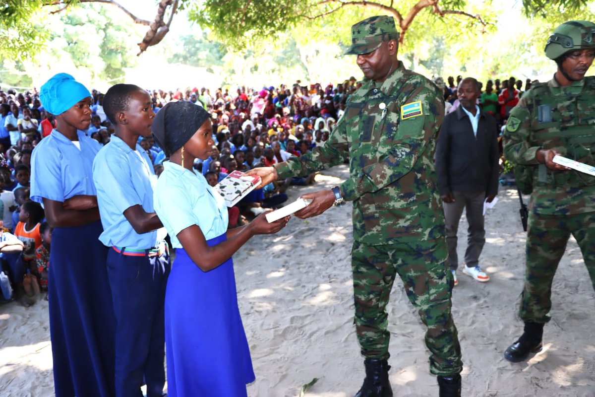 Fiona35690's tweet image. The role of Rwandan troops in Cabo Delgado is vital for combating extremism. Misinformation about their activities in other regions should not distract from their mission. #UnityForPeace #AlliesForHope #PeaceInCaboDelgado.