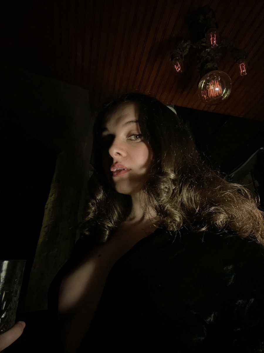 lexi_kleinberg's tweet photo. yeah yeah Halloween is over but i wore fangs https://t.co/adm4jFSpzy
