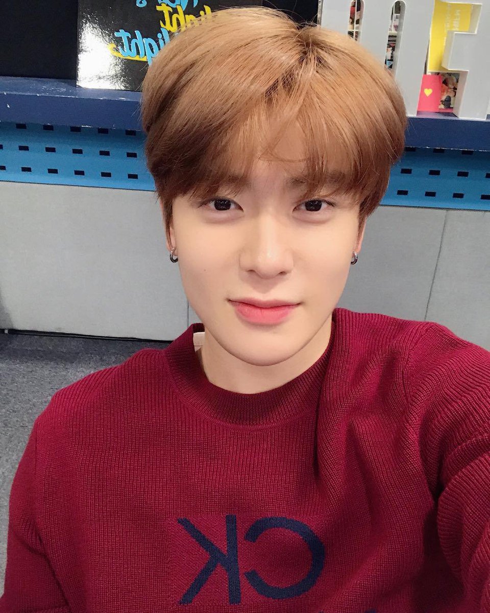 와 이 ㄹㅈㄷ 셀카가
6년 전 오늘이야?

시간 참