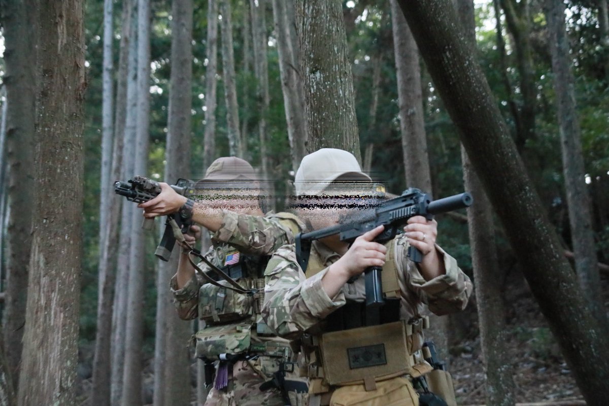 ECiD_'s tweet photo. 先日CZKさん(@combatzonekyoto)に遠征してきました！

これまで十数箇所フィールド行ってますが、
配置よし参加者よしスタッフよしで
やっぱり一番楽しいです👍
(カレーも一番美味い)

そして相変わらず写真が上手い…！！

次はいつ行けるんでしょうかね…

動画はまたいつか出します https://t.co/rg0E6Wvnlj
