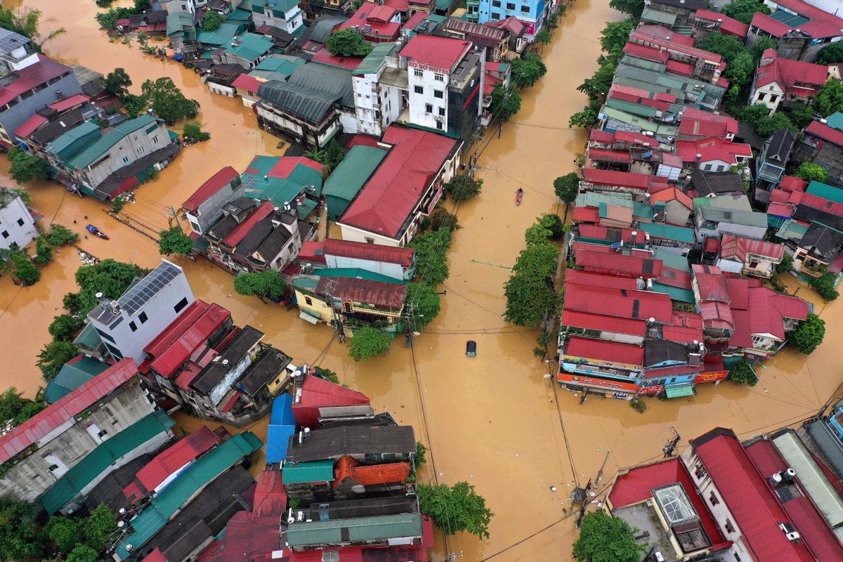 AGRIDevelopmnts's tweet photo. Typhoon Yagi, has caused 3.3 billion USD of damages in Vietnam, destroying factories &amp; facilities, besides flooding farmland and damaging homes.

#Agriculture #Food #ClimateChange #Finance #Investment #Philippines #AGRIDevelopments

https://t.co/lXueITrieE https://t.co/AZiiTa8a0B