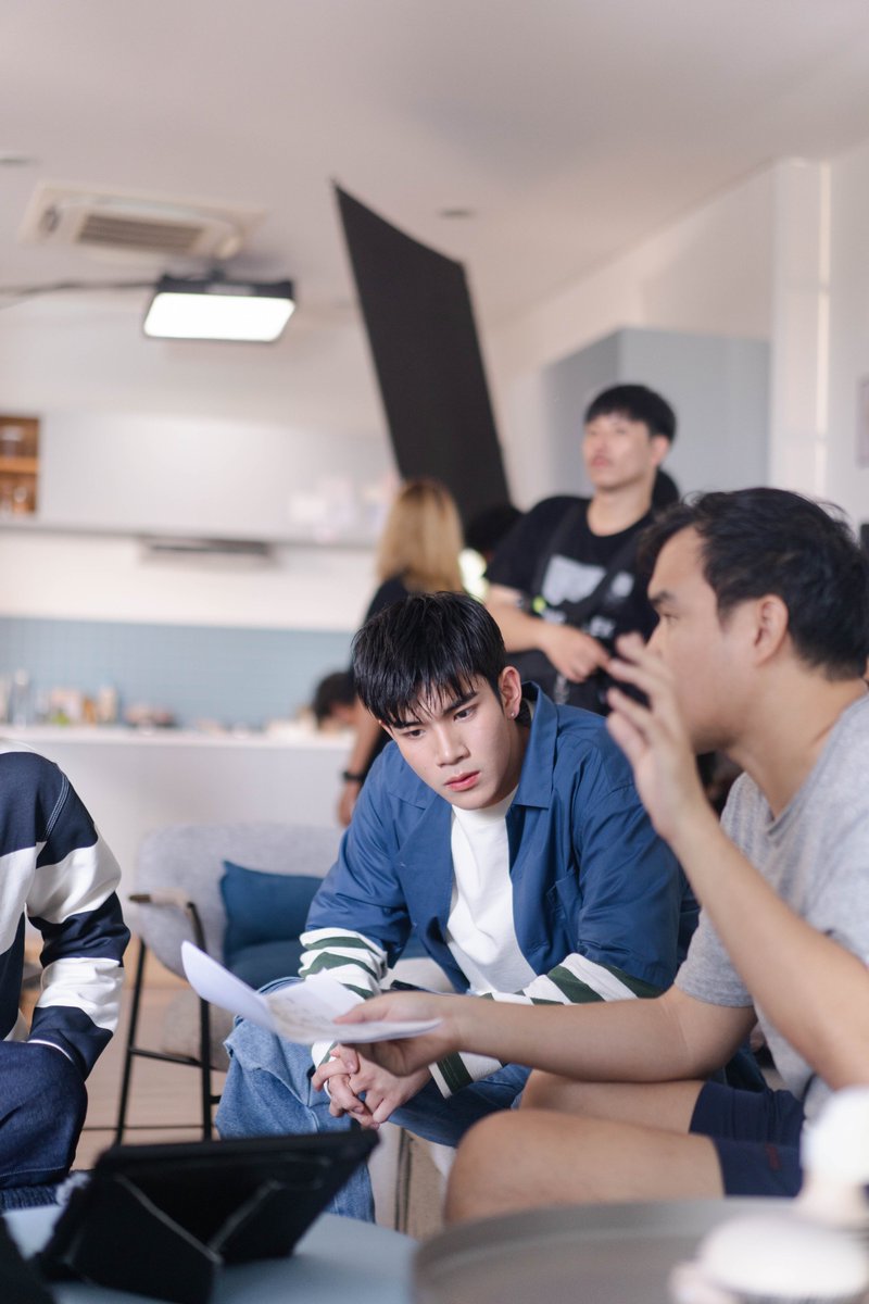 LazadaTH's tweet photo. โฮร่ววววว ต้าวโฟ้ดโฟ้ด โบกมือยิ้มหวาน 2 ขวบครึ่งไม่เกิน 😍

#Fourthnattawat #Lazada1111ยังไงก็ถูกxGF https://t.co/XDgmf0Fh7B