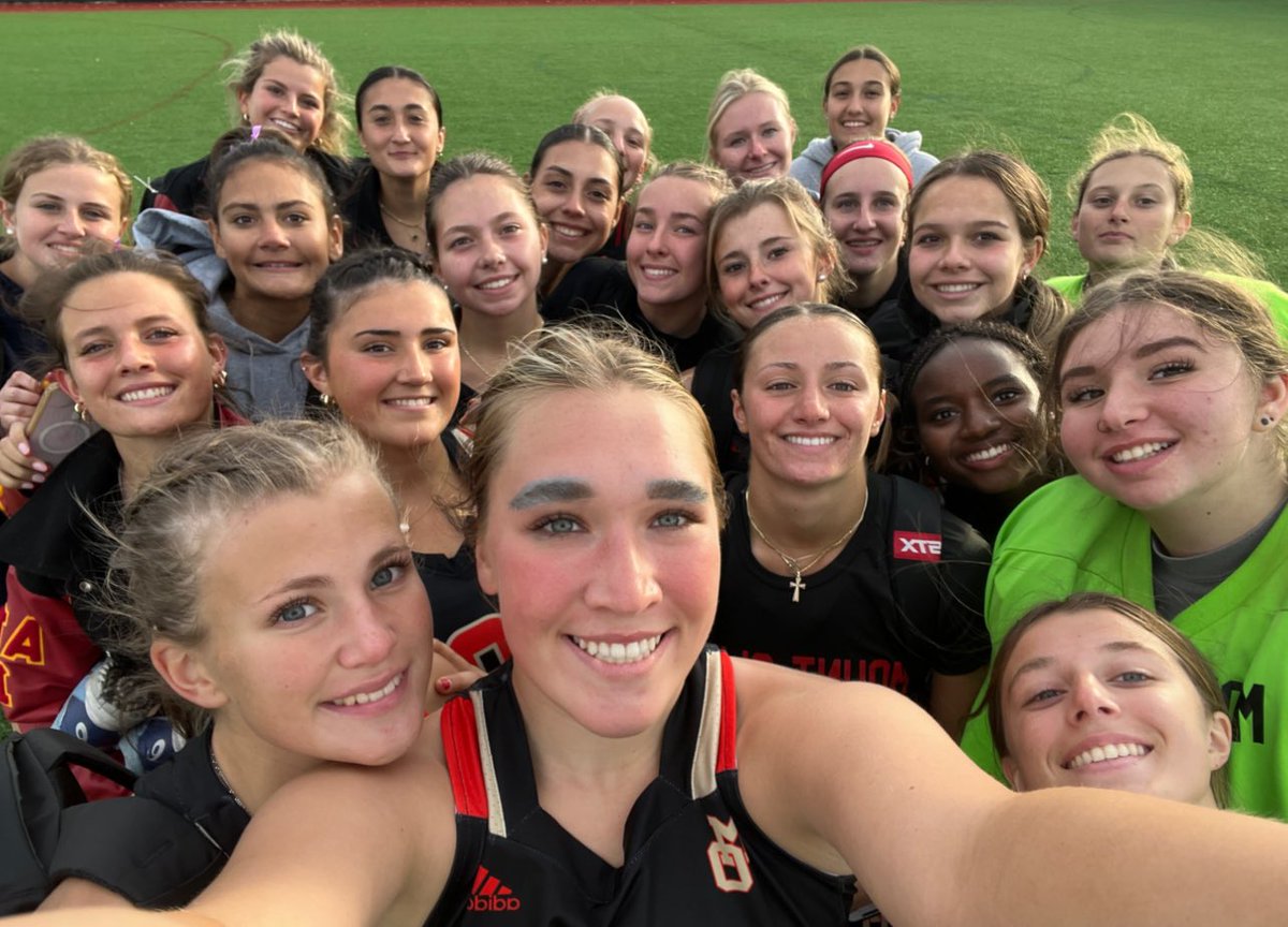 Our team secured a 3-1 win over Columbia, advancing to the second round of the North Group 4 State Tournament! The hard work and determination of these girls continue to shine as they push forward. Let’s keep the momentum going! 💪🔥