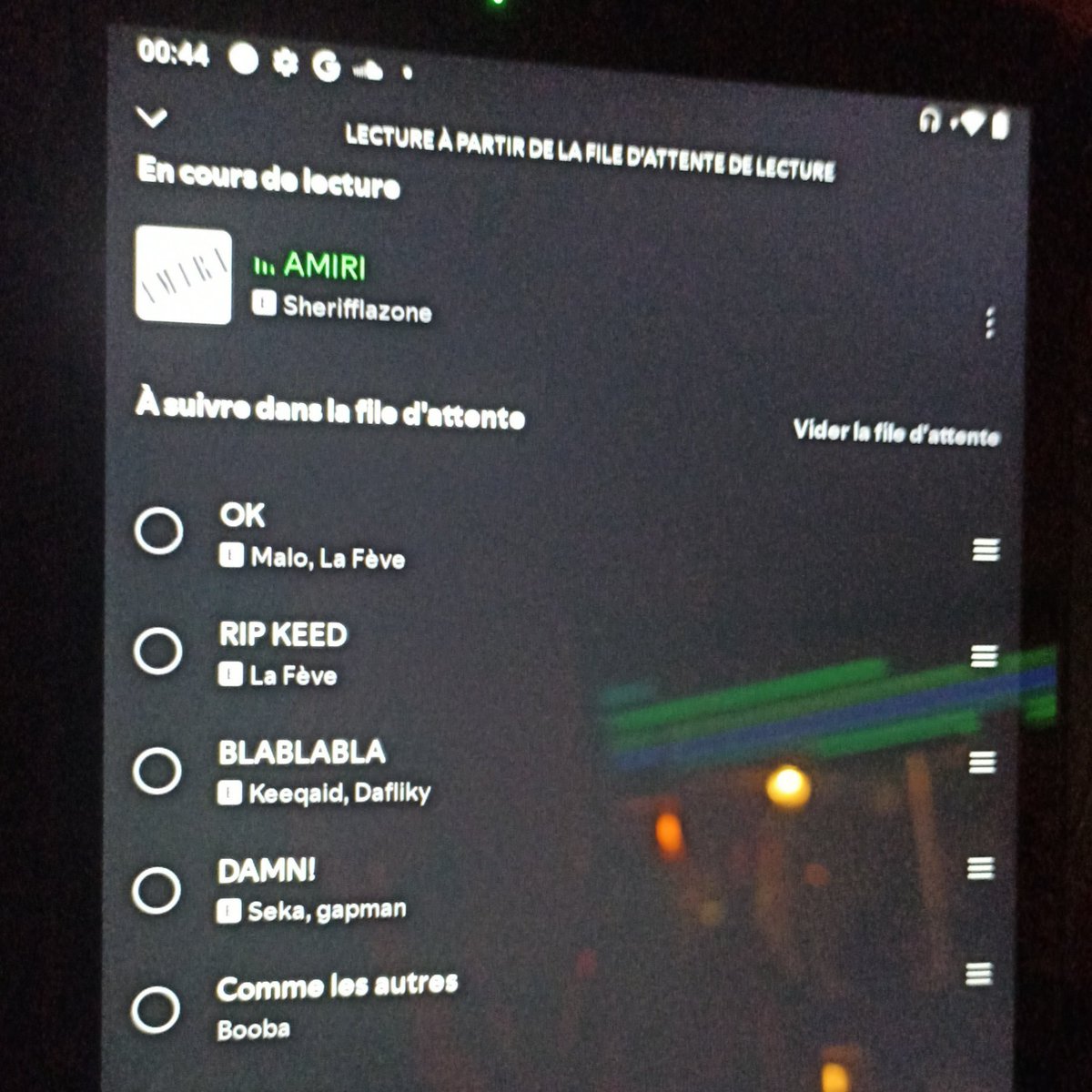 TahLeChemisier's tweet image. #djsergio ce soir j'espère que les 5 clients kiffent