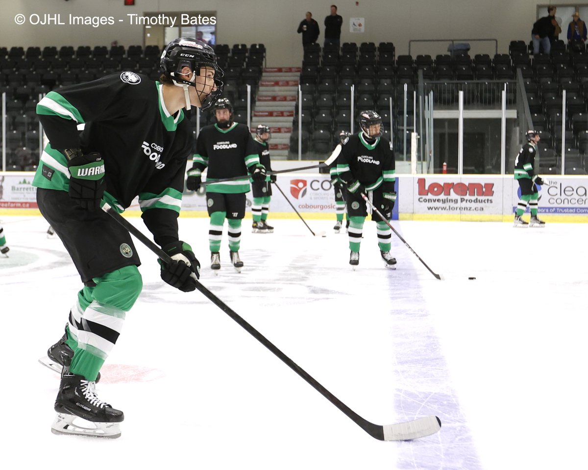 OJHLOfficial's tweet photo. The Cobourg Cougars host the visiting Leamington Flyers in OJHL Monday Night Action @CougarsHockey @LeamFlyers #juniorhockey #officalphoto #actionshot #hockey #gameday https://t.co/C697vRcJHs
