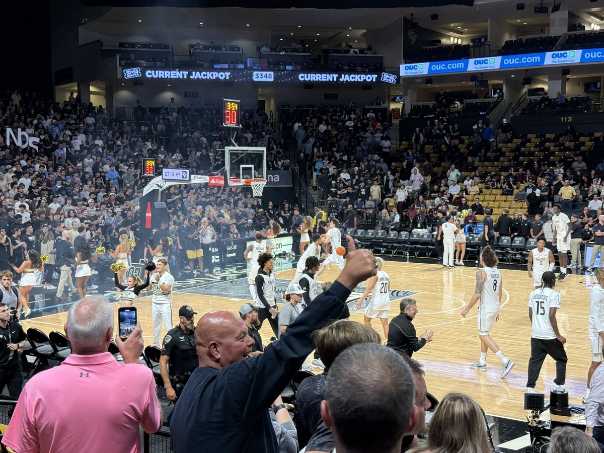 illkeepOn's tweet image. Great to have MBB back. Let’s go Knights!