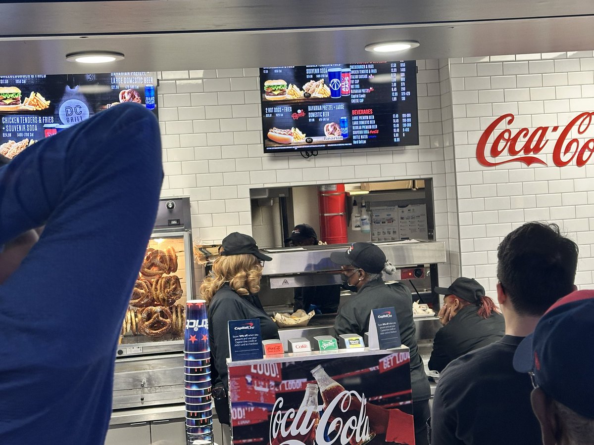 JamMasterYo's tweet photo. @TedLeonsis poor customer service. https://t.co/27mknytI7b
