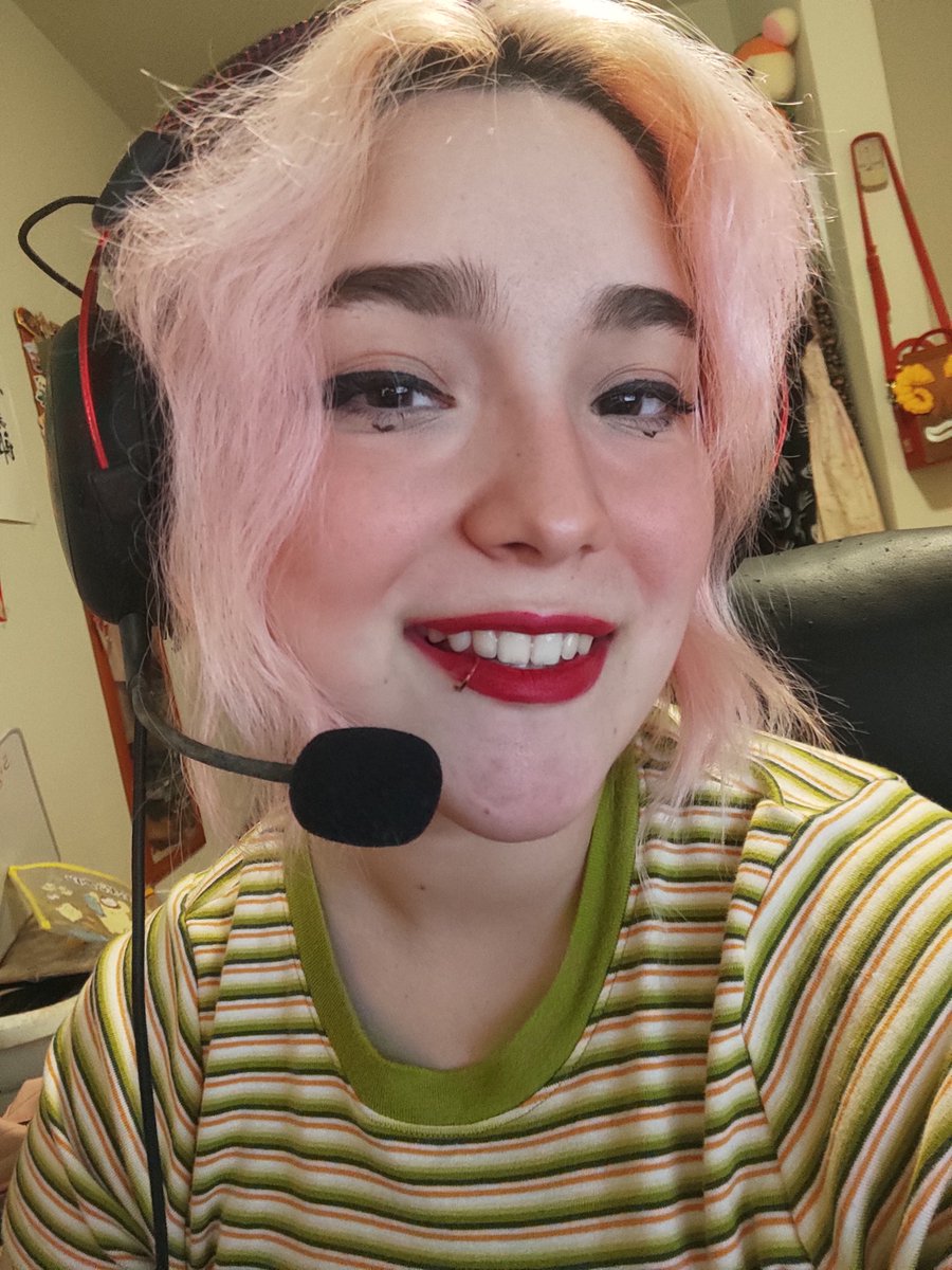Holis, hoy si hay stream •́⁠ ⁠ ⁠‿⁠ ⁠,⁠•̀  Nos vemos en la ladder de standard a las 6pm 💖
twitch.tv/peterdarling