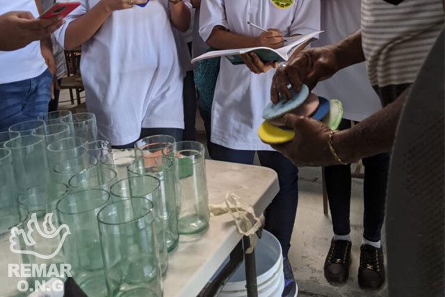 OngRemar's tweet image. ♻️ En REMAR, creemos que el reciclaje y la reutilización son claves para un futuro verde. ¡No tires nada! Únete a nuestra causa y marca la diferencia hoy. #Sostenibilidad #Recicla #PlanetaVerde #REMARONG 🔗remar.org/recicla-reutil…