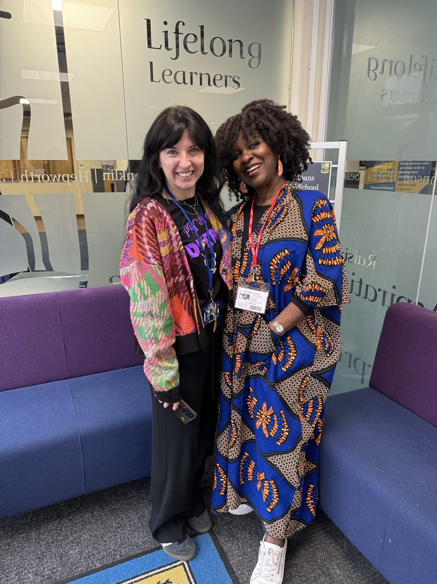 I enjoyed Diversity Day at St Alban’s Girls School, demonstrating yum Ghanaian 🇬🇭 food, running a mini spice workshop and chatted about African artifacts. We had such fun dressing up with Ghanaian jewellery. Thank you so much for having me 👍

#diversity
#education
#cookeryclass