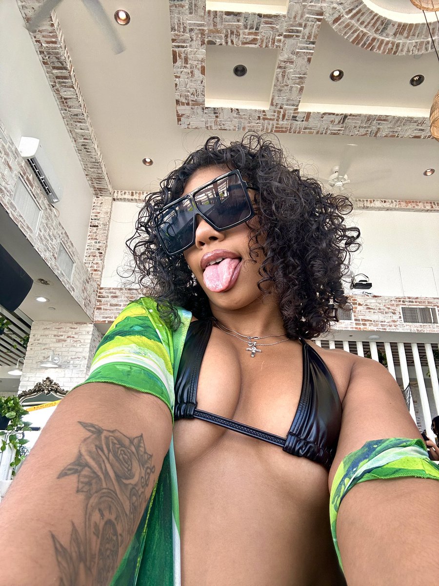 Renee Harmoni tweet media