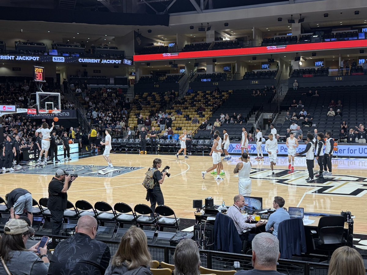 illkeepOn's tweet image. UCF vs TA&amp;amp;M MBB

Sellers and Mikey are out with injuries. 

#UCF #GoKnights
