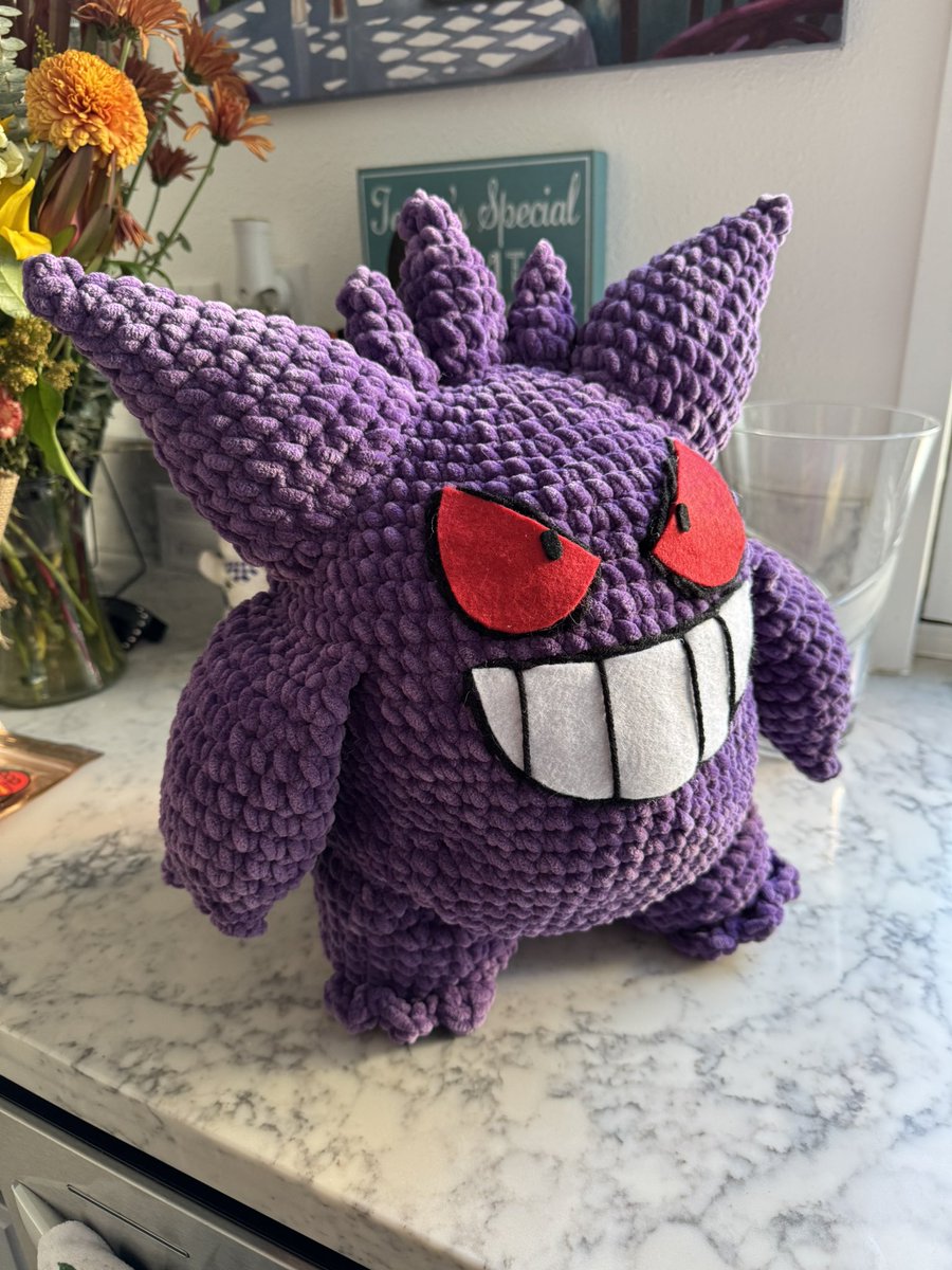 NaomiFPS's tweet photo. I’ve decided to start selling my crochet pieces 🙂 ranging $60+ depending on size and shipping. If you’re interested, my dms are open! https://t.co/9kGgg1jOe4