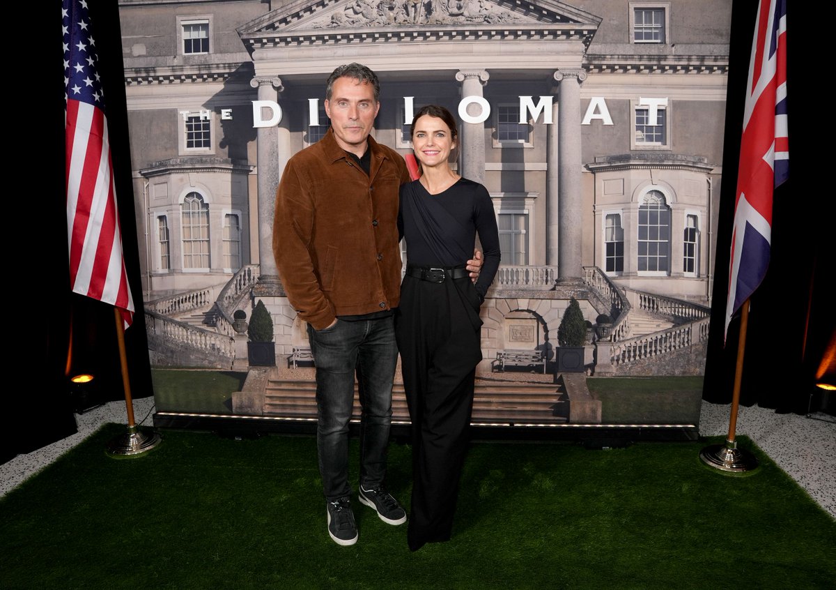 netflixqueue's tweet image. Keri Russell, Rufus Sewell, and the cast of &apos;The Diplomat&apos; season 2 attended a panel for #NetflixFYSEE