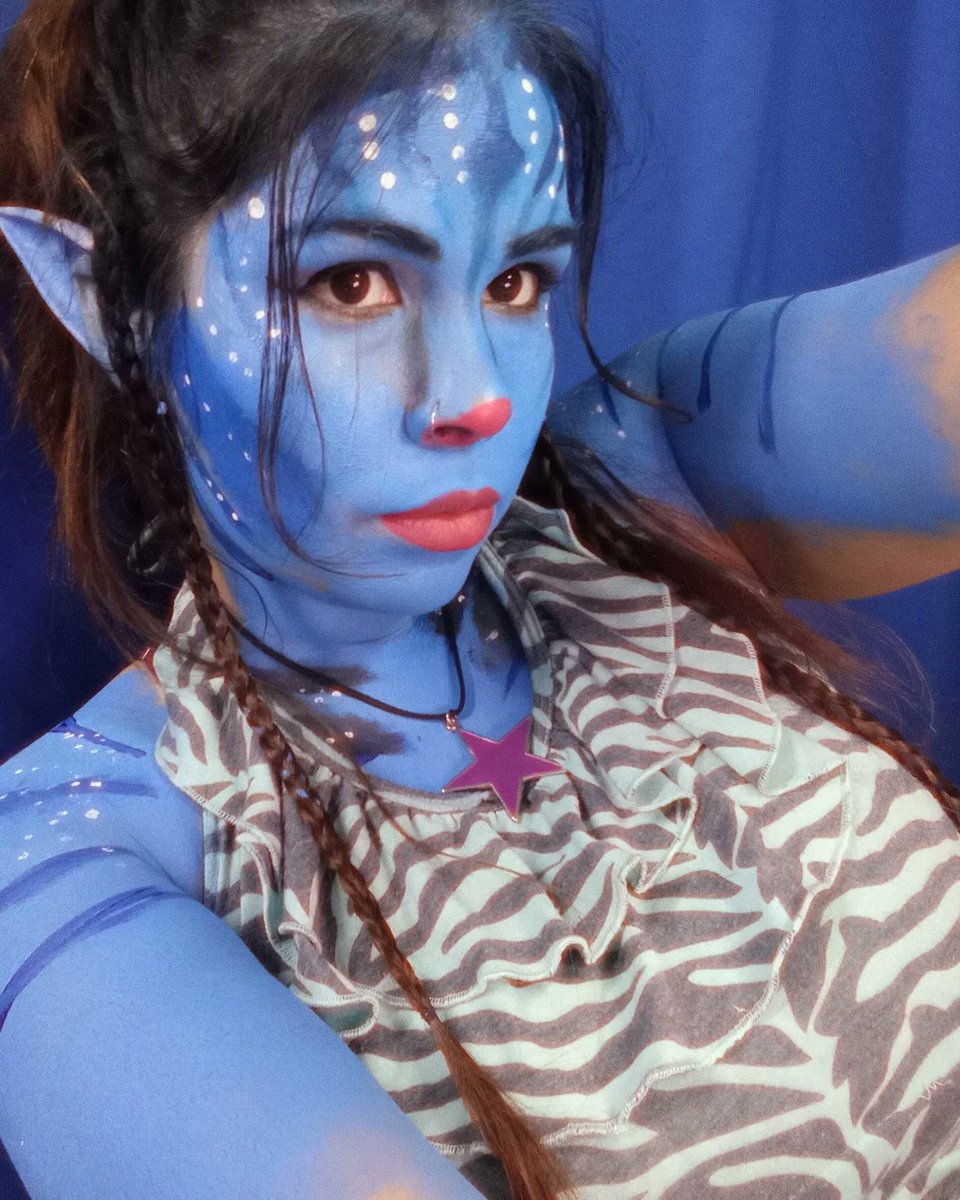 Chombiegirl's tweet photo. #makeupartist #Avatar https://t.co/8pG4dqtHAd