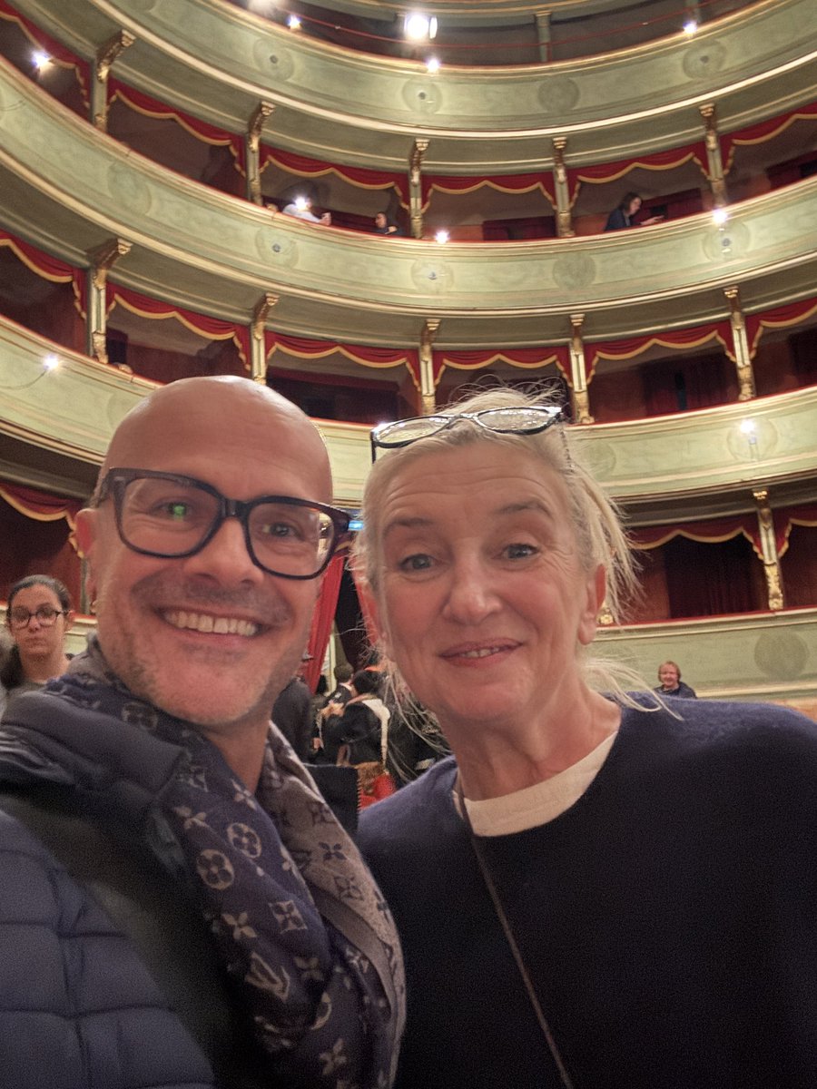 lchr73's tweet photo. Vi si ama ❤️❤️❤️
 #radio #speaker #RadioAlba #show #panificazione #pane #fulviomarino #lapina #EmilianoPepe #teatrosocialealba #fieradeltartufo #alba https://t.co/W3PQgVSnX0